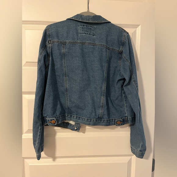 Jean Jacket - Picture 2 of 3